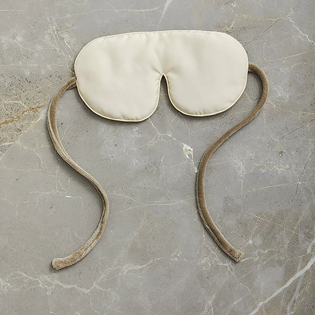 AYÜ | Sovemaske i 100% silke - silver