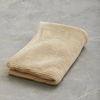 AYÜ | Vaffel badehåndklæde i Økologisk Bomuld - Lys Beige