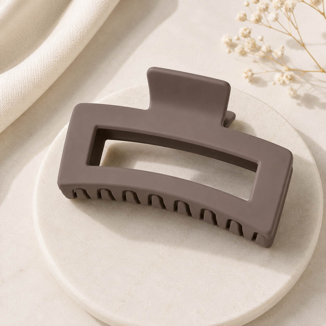 FORUDBESTILLING: Namiso - Vera - stor hårklemme - Coffee (13 cm.)