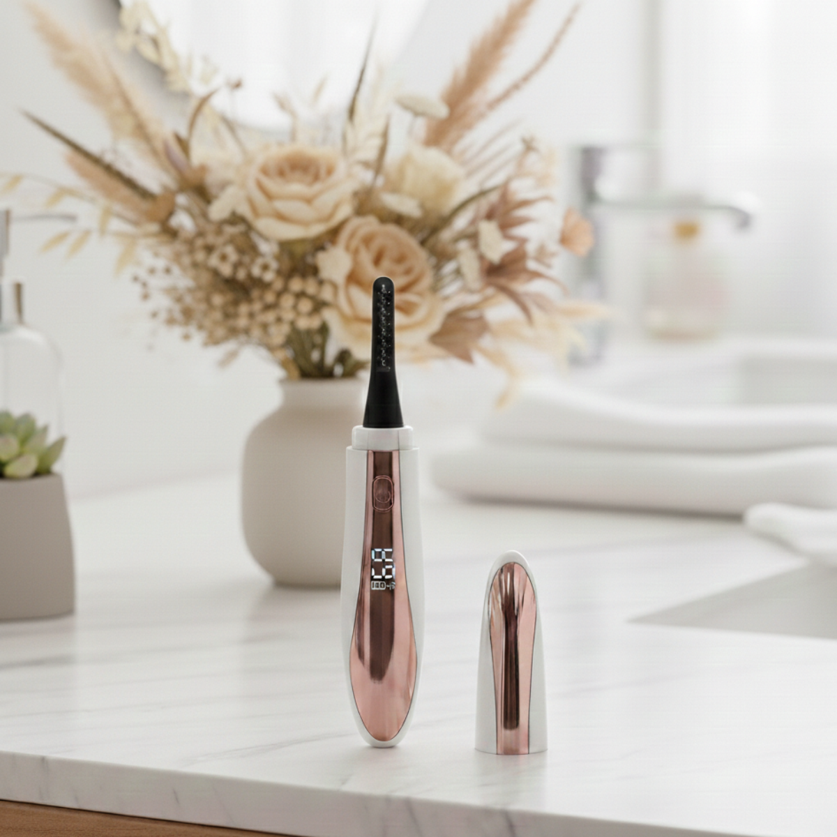 Eyelash curler - genopladelig
