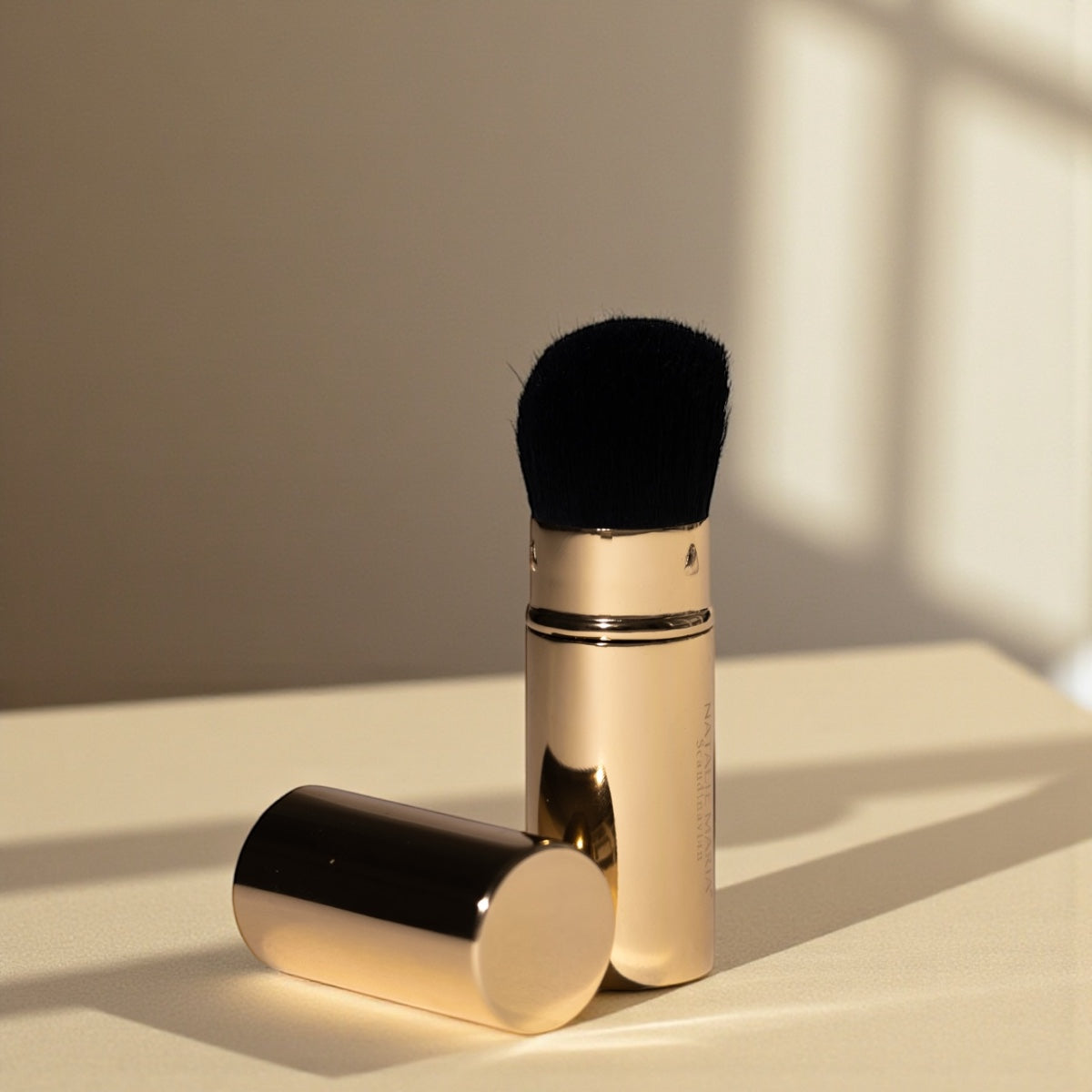 Natalie Maria Scandinavian | Carry Me Brush
