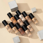 Glo Luminous Liquid Foundation SPF 18 - Almond, 30 ml