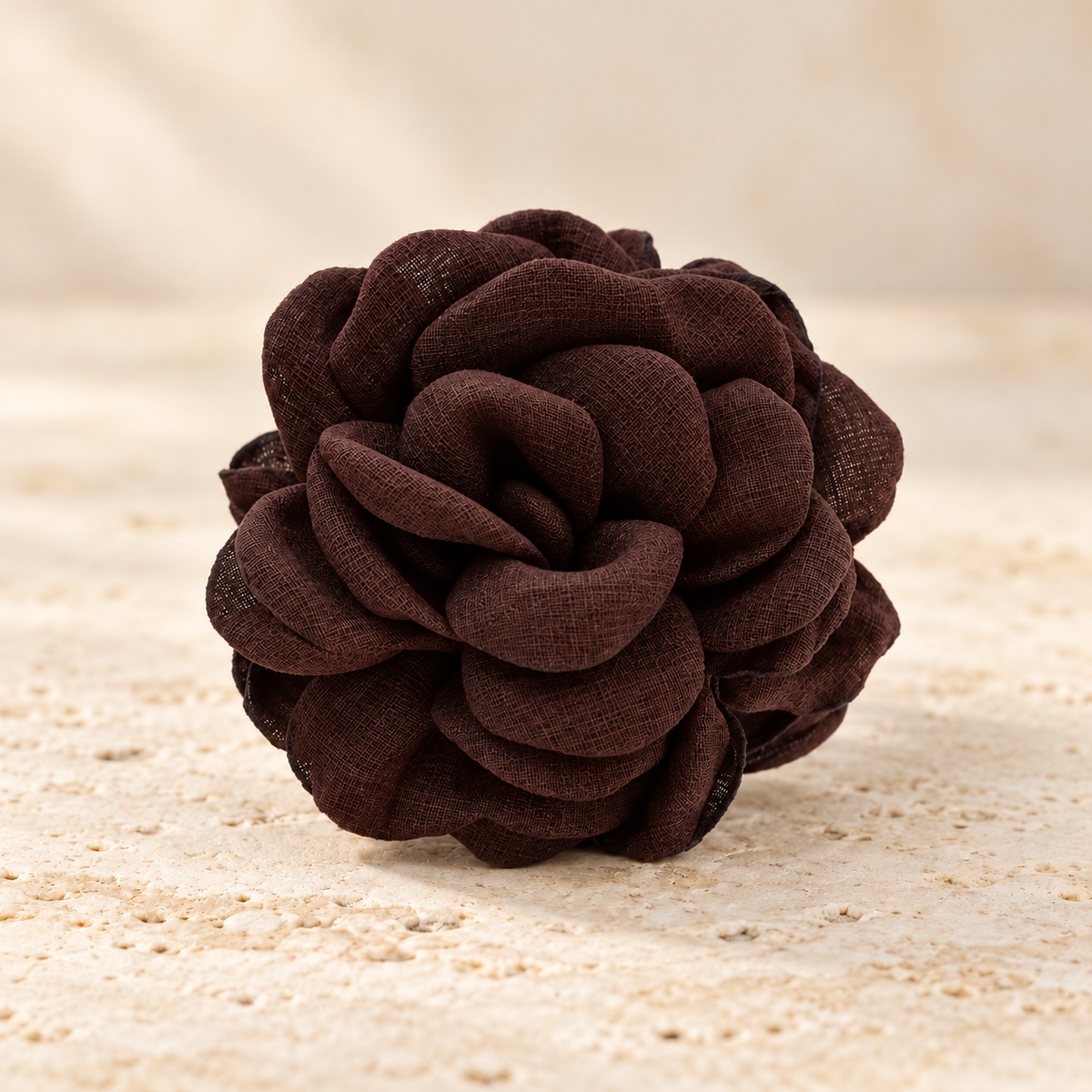 FORUDBESTILLING: NAMISO - Hana Rose hårklemme - Chokoladebrun (9 cm)