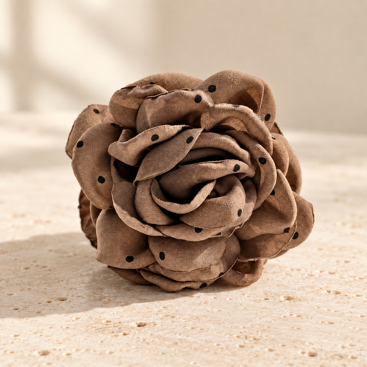 NAMISO - Hana Rose - hårklemme - Dots/prikker (9 cm)