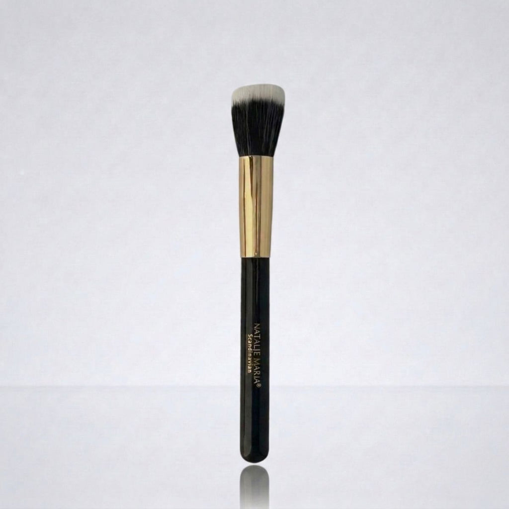 Natalie Maria Scandinavian | 5.22 Strippling brush