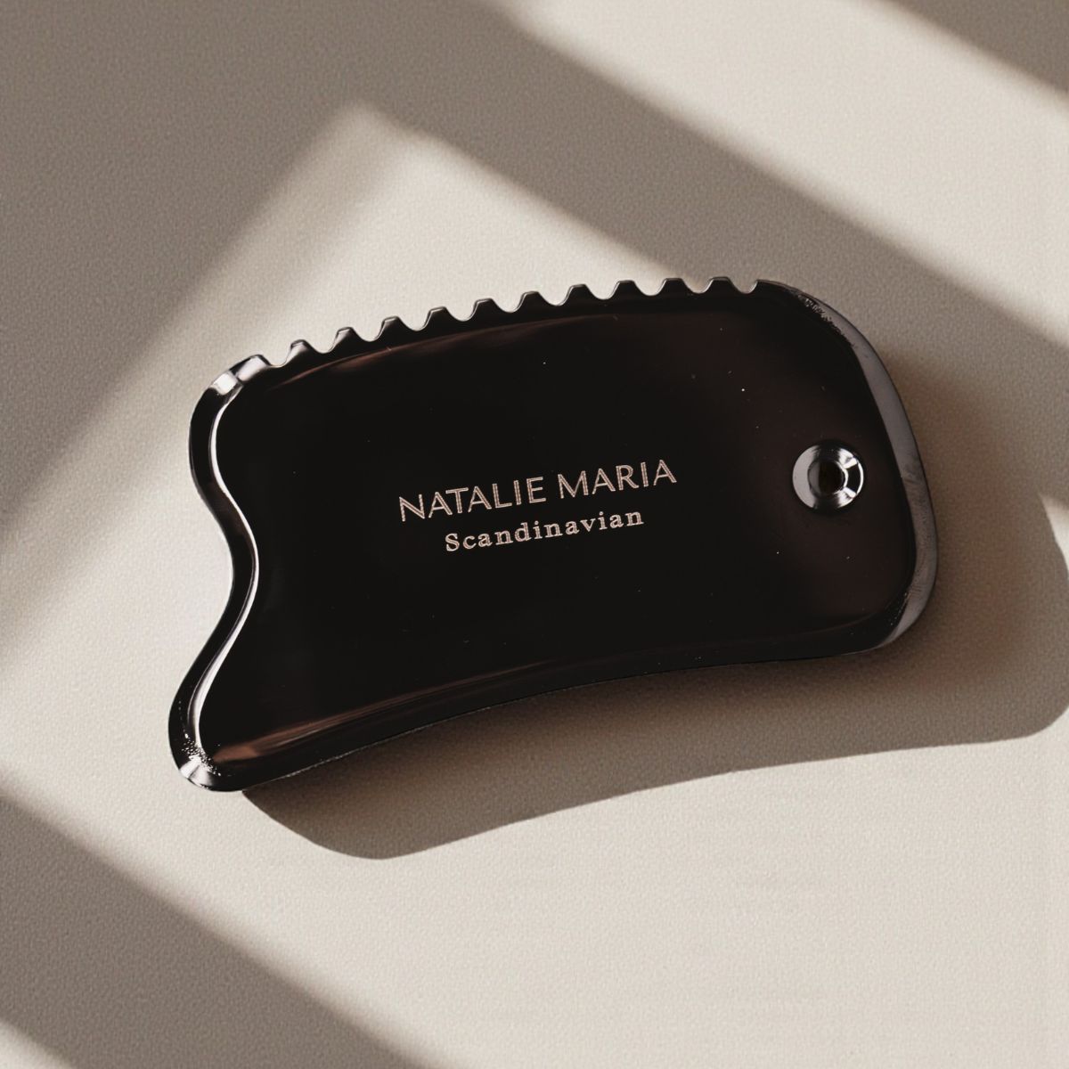 Natalie Maria Scandinavian - PRO Renew Gua Sha - Messing