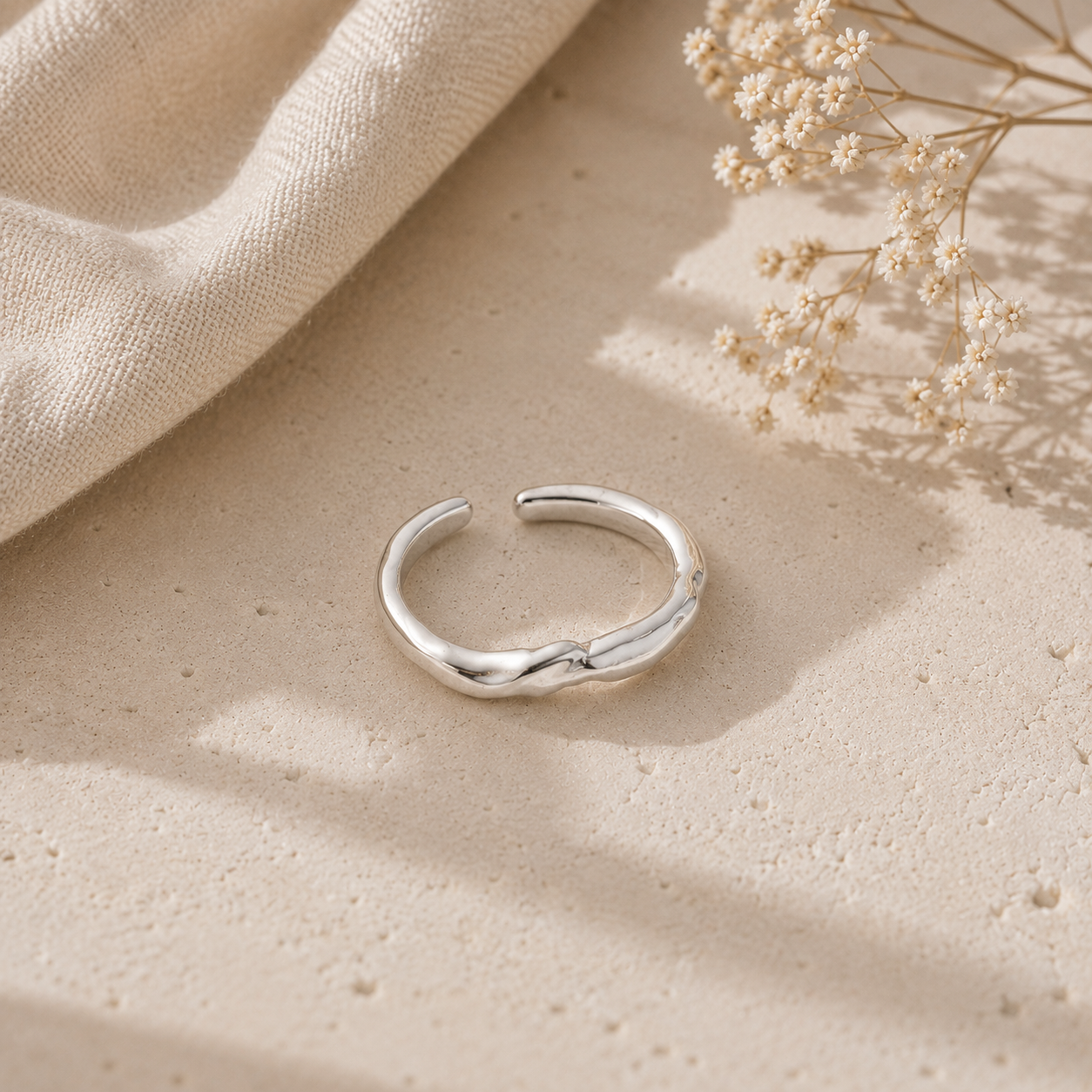 WOLFF JEWELRY - Rusty Ring - 18 karat Silver