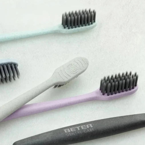 BETER - DENTAL CARE - TANDBØRSTE MED KUL - MEDIUM