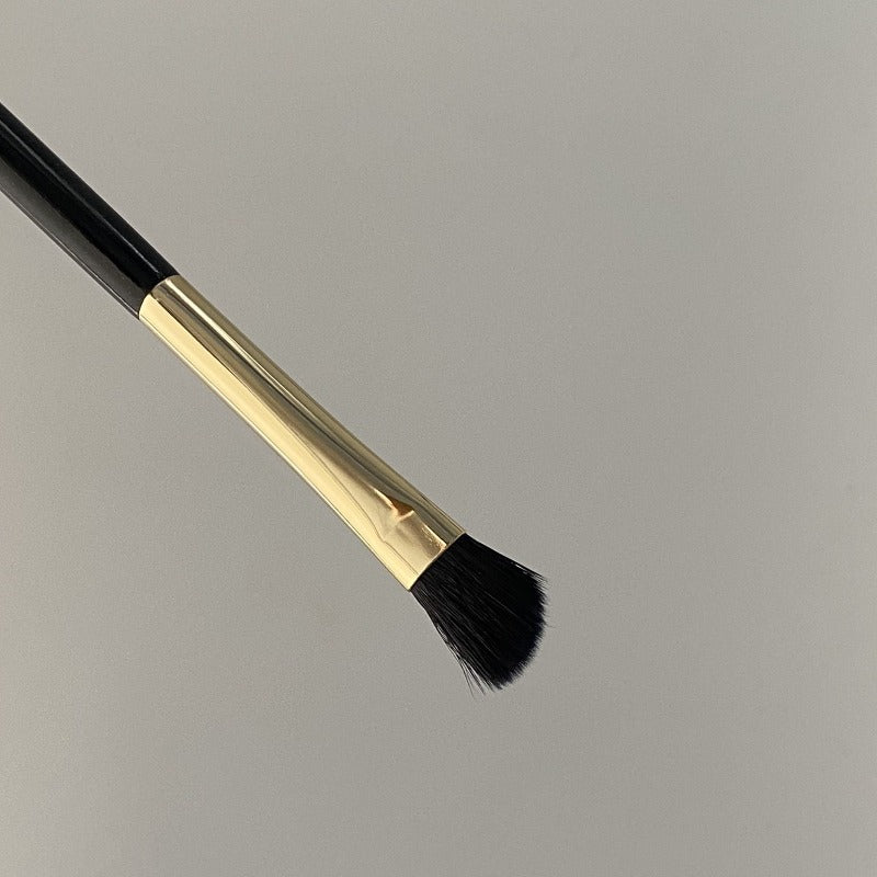 Natalie Maria Scandinavian - 3.11 SKRÅ ØJENSKYGGE